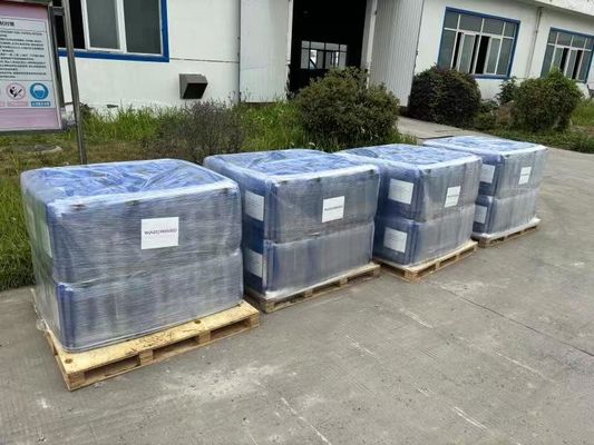 Buen precio No CAS 25036-25-3 Resina epoxi líquida con peso equivalente epoxi G/eq 160-180 y Gardner Max 3 En línea