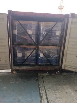 Dispersante a base de ácidos orgánicos y aminas orgánicas D-106